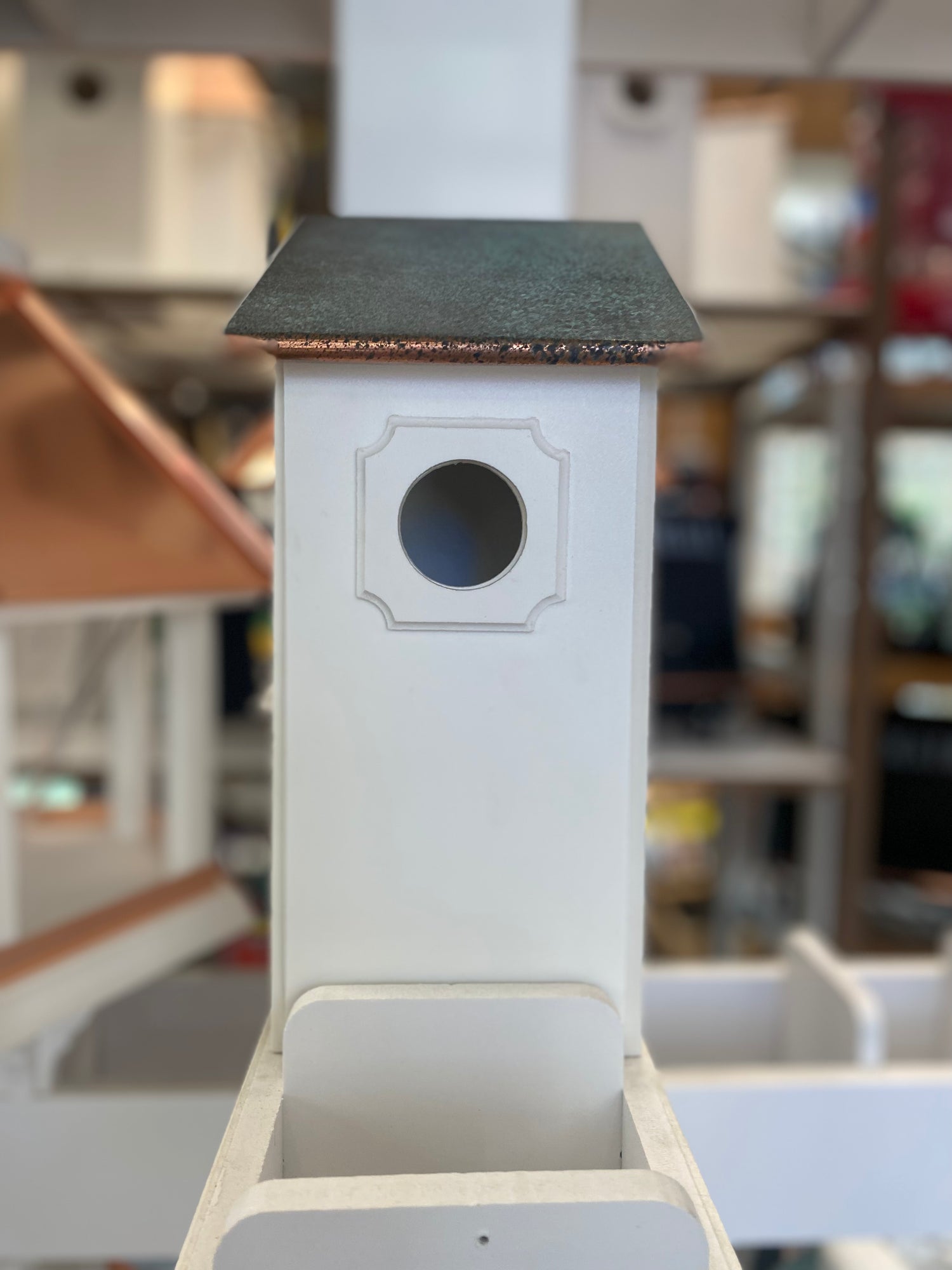 Single-Chamber Birdhouse