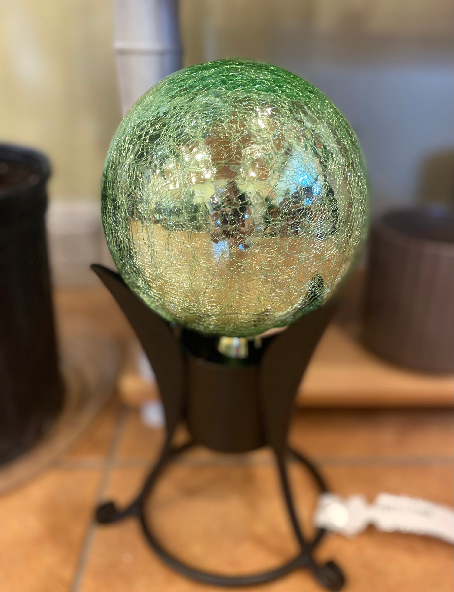 Crackle Glass Gazing Ball with Stand - Emerald Green