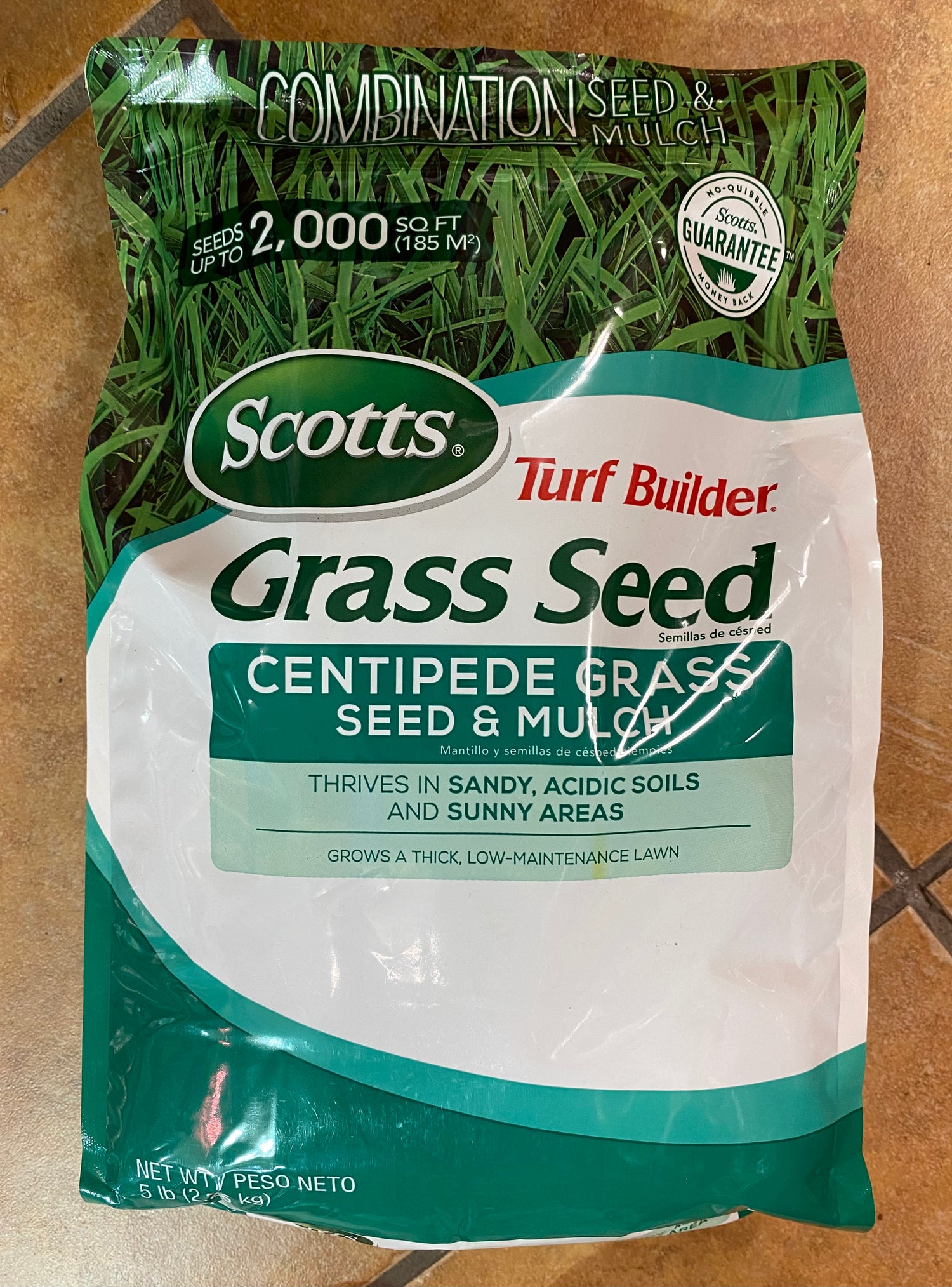 Scotts Turf Builder Grass Seed - Centipede Grass Seed & Mulch