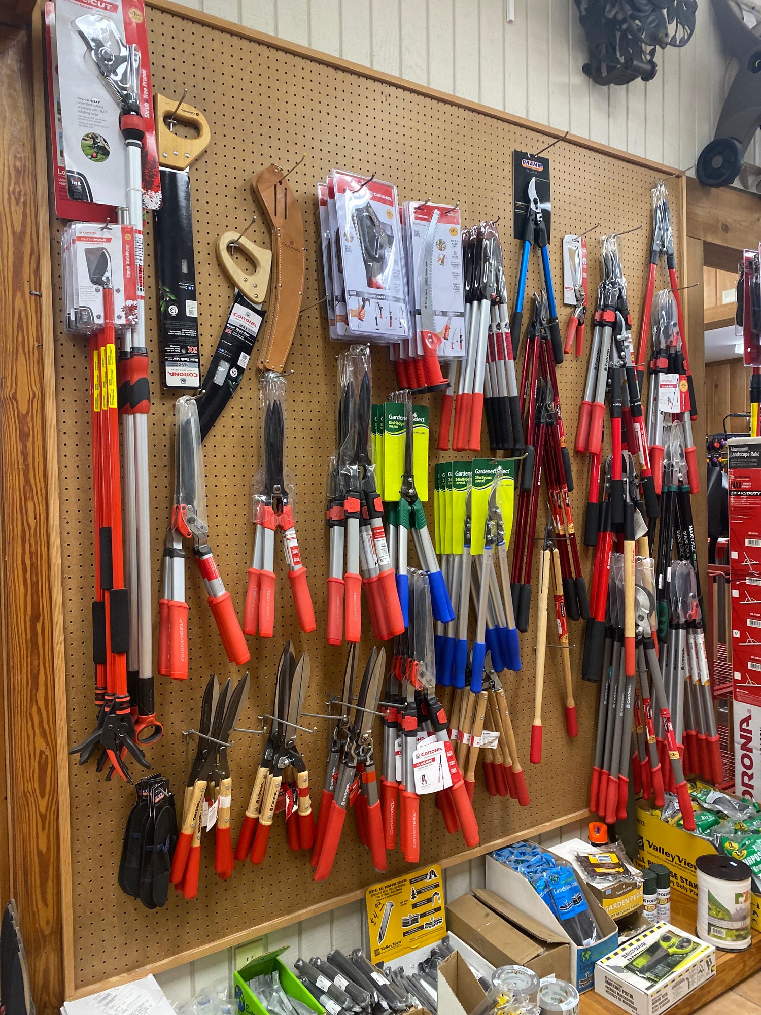 Precision Cutting Tools for Every Garden Task